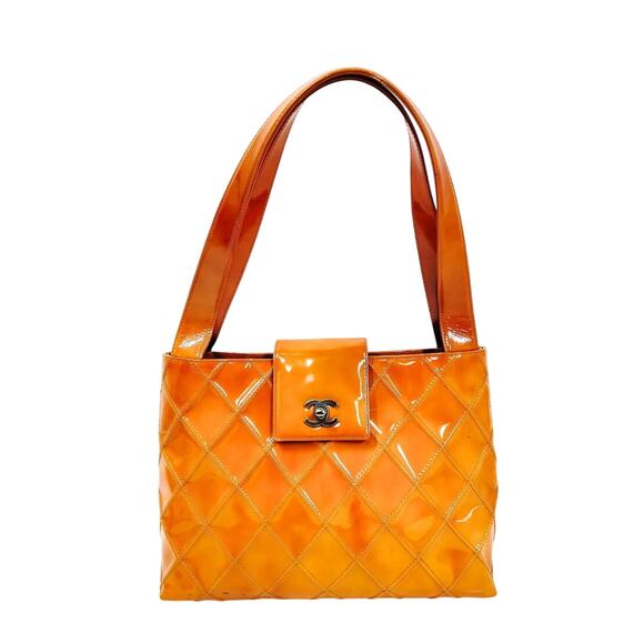 CHANEL Quilted Matelasse Shoulder Bag Patent leather Yellow CC - PRISTINE - Picture 1 of 9